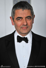 幻灯图：英国戏剧奖星光熠熠 凯拉-奈特莉电眼勾魂