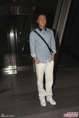 组图：乐易玲开生日派对 TVB花旦小生齐到贺