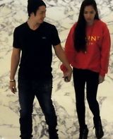 组图：35岁吴建豪富二代女友私房照