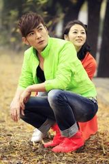 组图：焦恩俊《蒲公英》MV白色情人节温情首发