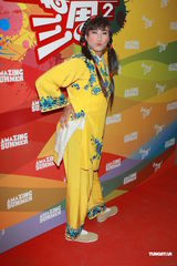 组图：曾志伟蒙嘉慧胡杏儿等录节目卖力演出