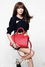 组图：少女时代秀英拍写真 展露好身材