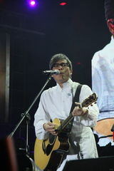 幻灯图集：纵贯线上海开唱 李宗盛想再谈恋爱