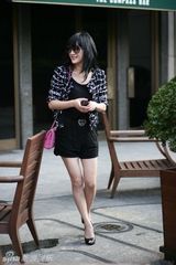 高清组图：盘点周迅街拍照 简单低调展露时尚气息