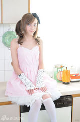 组图：英国90后萌妹贝琪-库尔135张美图集锦