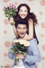 组图：曾泳醍贺刚情侣写真 海归男女叙写甜蜜爱恋