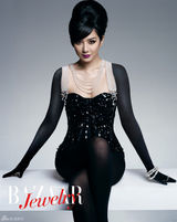 高清图：黄奕拍《芭莎珠宝》封面 演绎赫本式优雅