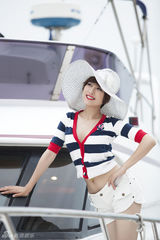 组图：马苏性感邮轮写真 海魂衫秀性感美腿纤腰