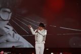 组图：天娱群星闪耀跨年 李宇春压轴快男挑大梁