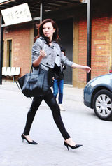 组图：童瑶街拍LOOK 干练职业装化身职场丽人