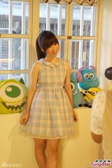 组图：吴丹妮陈零九拍MV 师姐传授秘籍