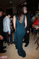 组图：李嘉欣性感亮相优雅妩媚