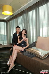 组图：刘德华林志玲做访问男帅女靓