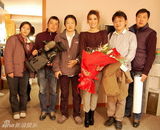 幻灯图集：尚雯婕夸张彩妆震上海 冷经典翻唱3小时