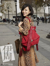 组图：张静初压轴《伊周》封面秀法式浪漫