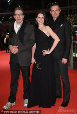 幻灯：《犹太人苏斯》首映礼 主演玛蒂娜优雅亮相