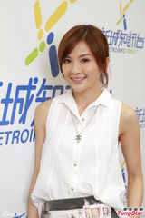 组图：阿Sa(蔡卓妍)享受两人世界 想生子怕自然分娩