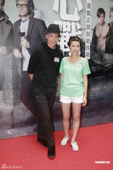 组图：郑少秋新剧与邵美琪激吻 陈豪陈茵媺避忌