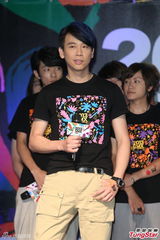 组图：陶喆出席金曲揭幕 澄清与吴克群无心结