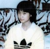 组图：50余明星童年照片大曝光 萌囧表情大不同