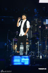 幻灯图：纵贯线台北告别演出 组团一年后最终解散