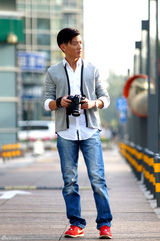 组图：是安时尚街拍曝光 阳光帅气潇洒爽朗