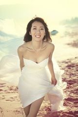 组图：李念自曝浪漫婚纱照 曾面临事业家庭两难选择