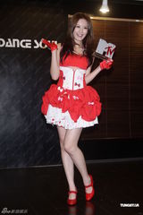 组图：安心亚彩排舞蹈大秀性感舞姿