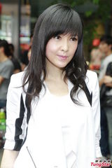 组图：周慧敏宣传公益 担任无国界医生大使