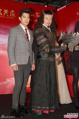 组图：《大闹天宫》蜡像揭幕 甄子丹叹上妆辛苦