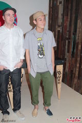 组图：陈冠希帅气亮相 听闻阿娇分手送祝福