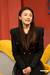 幻灯图：贡米直言自己更像林青霞 录影显鬼马本性