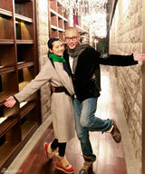 组图：张丹峰同妻子洪欣上海甜蜜度情人节