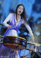 组图：亚运闭幕仁川十分钟表演 Rain激情献唱