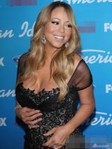 组图：玛丽亚-凯莉爆乳亮相 黑镂空裙秀水桶腰