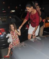 组图：阿汤嫂携苏瑞曼哈顿深夜买甜点