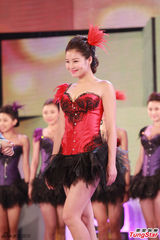 组图：亚姐中华赛区12强 佳丽泳装起舞风骚性感