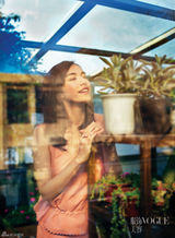 组图：姚晨写真阳光满溢 爱人镜头下的花房姑娘