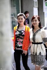 组图：《金枝玉叶》开播 田海蓉赵子琪张萌姐妹情深