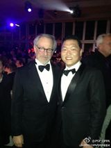 组图：鸟叔PSY微博晒照片回馈粉丝