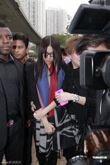 组图：陈嘉桓赴警署报案 正咨询内地法律意见