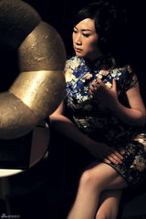 高清图：芙蓉姐姐出新款造型 典雅旗袍显幽怨