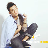 幻灯图：陈冠希拍杂志封面 魅力四射潮劲十足 