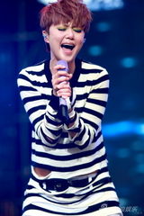 高清：热波音乐节第二天 谭维维彰显摇滚本色