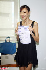 组图：陆瑶被蔡康永吓出大姨妈 纸片身材挺原装巨乳