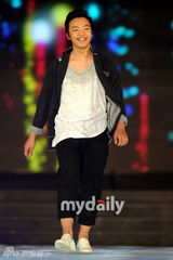 组图：少女时代BigBang等参加2012K-POP服装博览会