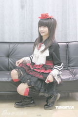 高清组图：萝莉歌手许雅涵拍写真娇俏可爱