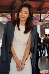 组图：全智贤亮相台湾优雅动人
