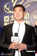 组图：《喋血孤城》重聚 大S红娘安以轩未收到喜帖