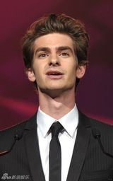 高清组图：好莱坞明星云集棕榈泉 波特曼亚当斯比美